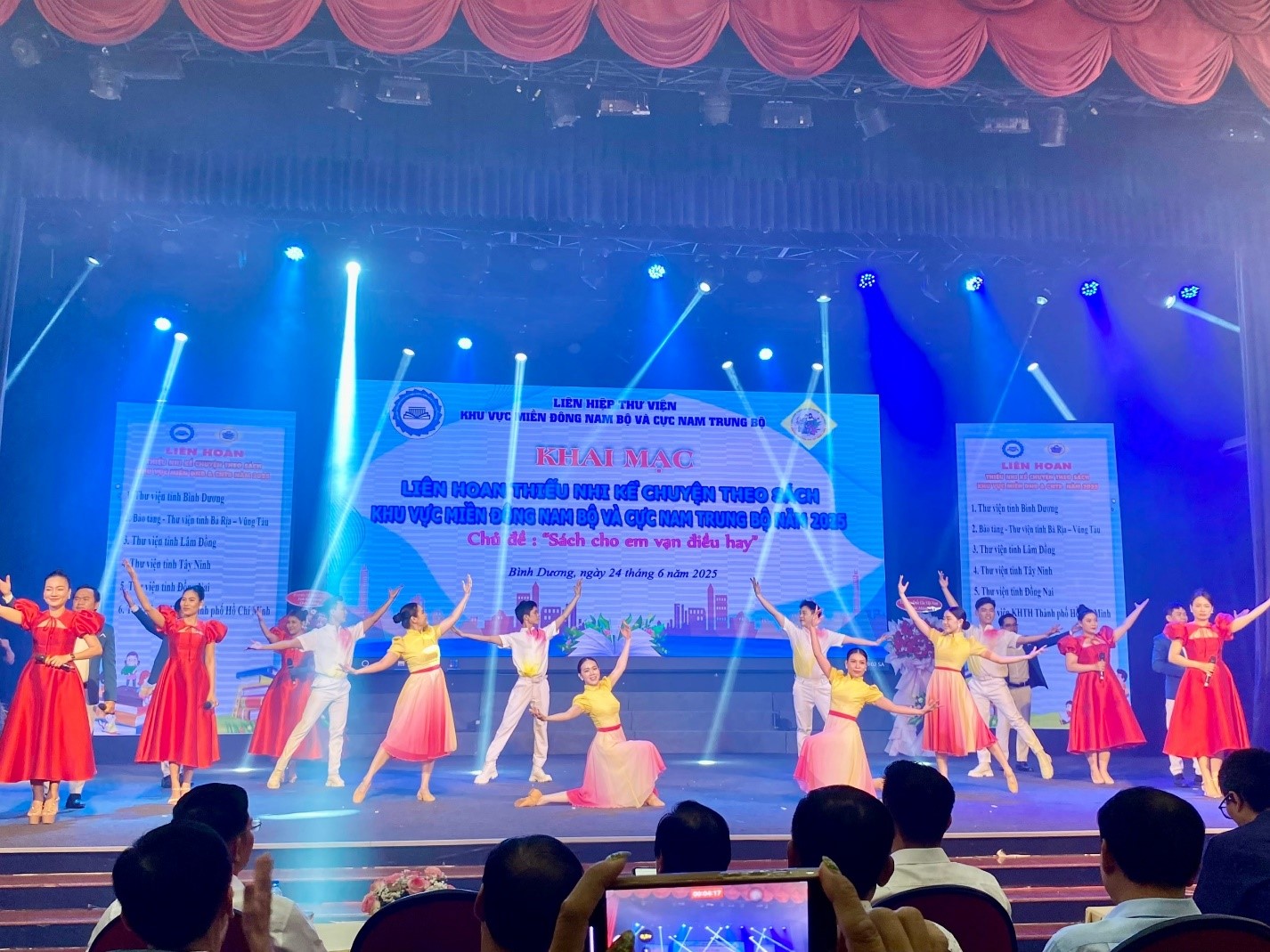 Khai mạc Liên hoan Thiếu nhi Kể chuyện theo sách Liên hiệp Thư viện Khu vực miền Đông Nam bộ & cực Nam Trung bộ năm 2025